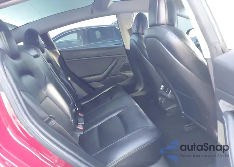 2018 Tesla Model 3 Long Range/Mid Range из США, поврежденный, VIN 5YJ3E1EA8JF045888